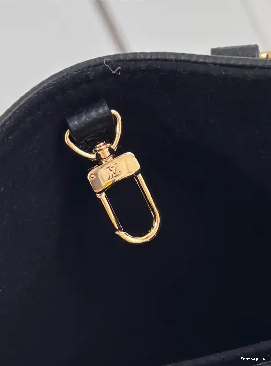 Frstbag ru ONTHEGO BB-18*15*8.5cm LOUIS VUITTON 0623